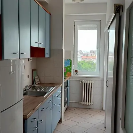 Spacious, Central, Free Parking * סקופיה