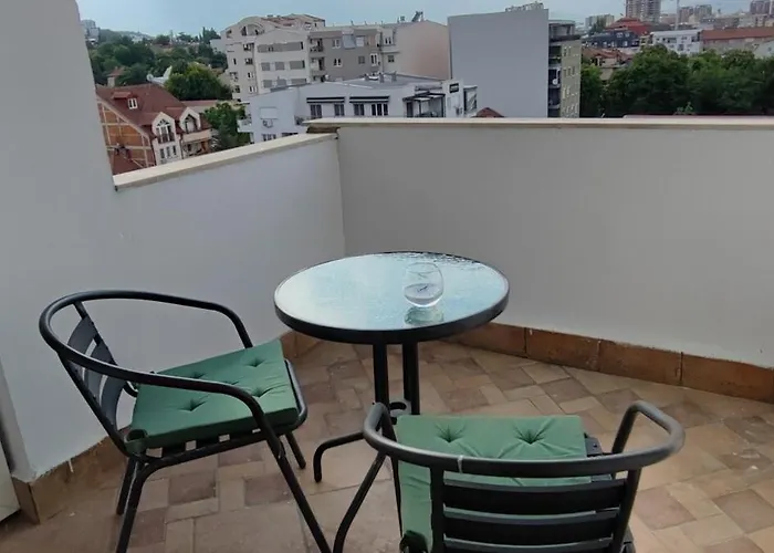 Spacious, Central, Free Parking