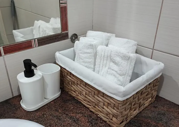 Spacious, Central, Free Parking * Скоп'є