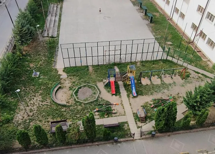 Spacious, Central, Free Parking