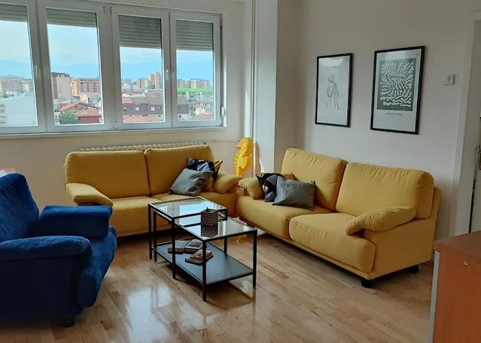 Spacious, Central, Free Parking *