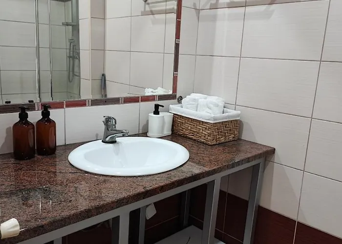 Spacious, Central, Free Parking *