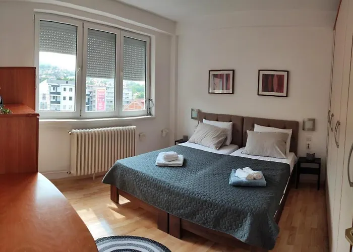 Апартаменти Spacious, Central, Free Parking Скоп'є